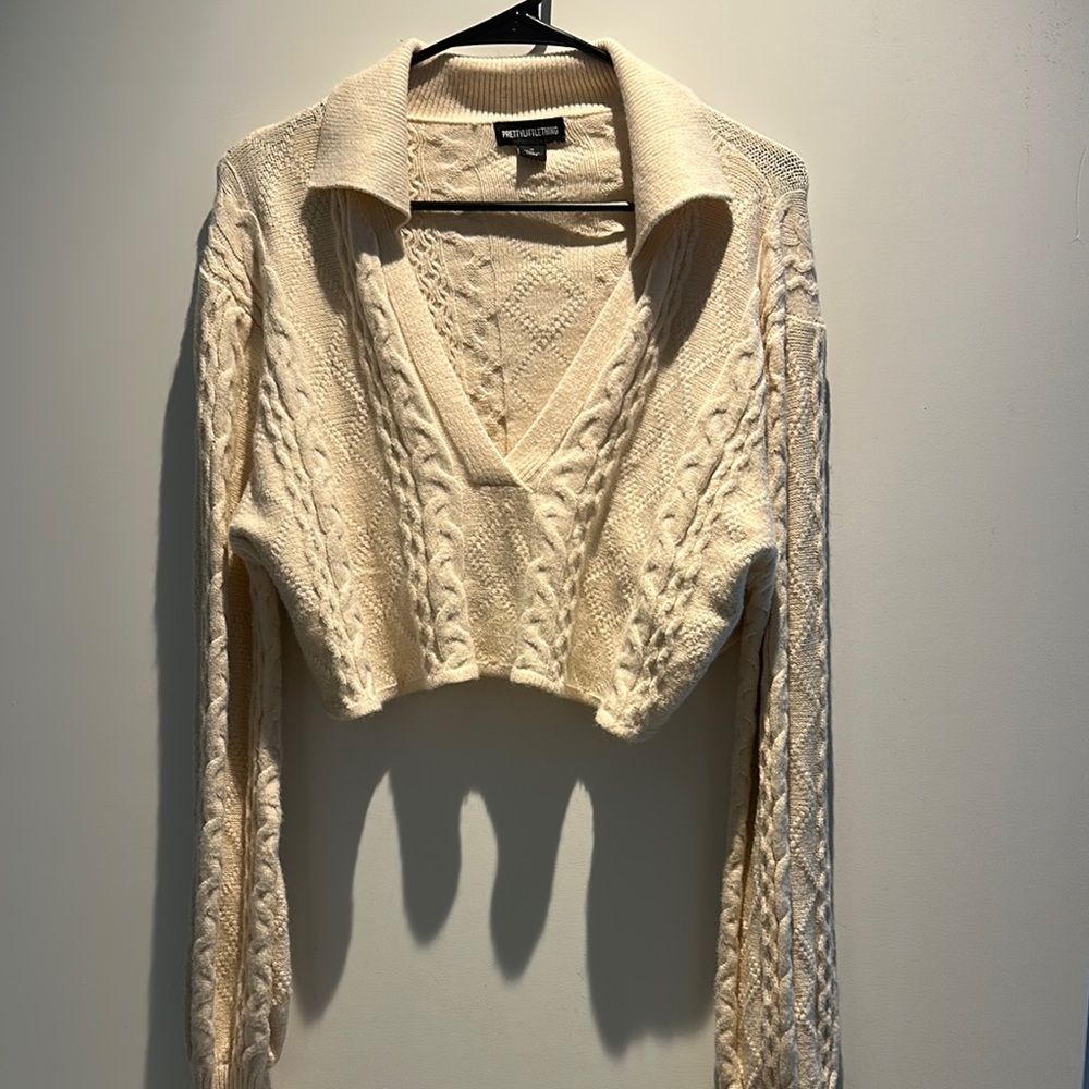 Cream, V-Neck Crop Knit Sweater